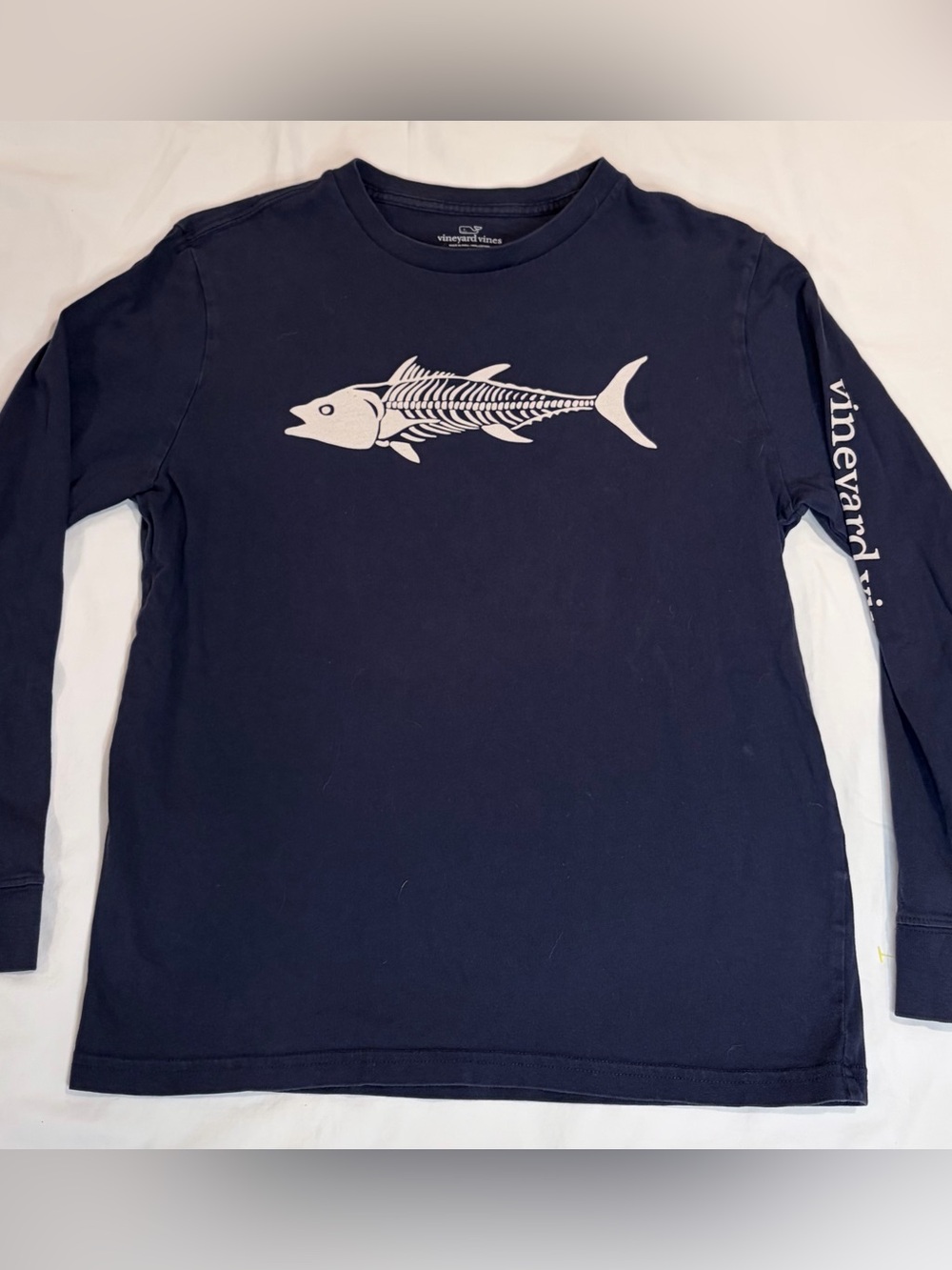 Vineyard Vines Navy Fish Skeleton Tee Boys Sz L 16/18 EUC
